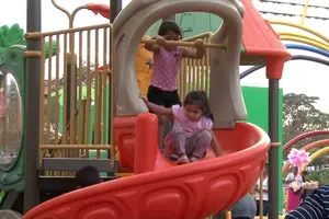 Familias se desbordan hacia el nuevo Parque “Las Madres”