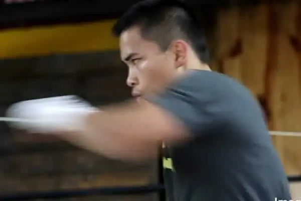 “Chocolatito” trabajó su campamento con muchos zurdos de sparring