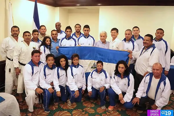 Karatekas pinoleros a Texas y Venezuela