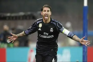 Ramos agranda su leyenda en Nápoles