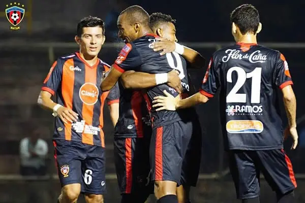 Walter Ferretti triunfa y sube en la tabla de posición después de 10 fechas