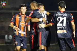 Walter Ferretti triunfa y sube en la tabla de posición después de 10 fechas