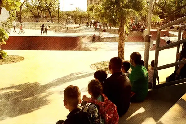 Jóvenes y familias disfrutan del Parque de Deportes Extremos