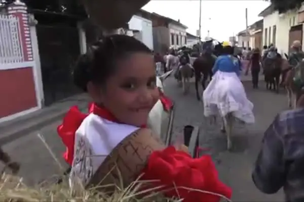 Realizan desfile hipico infantil en Somoto