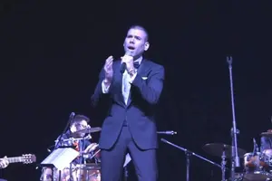 Leoneses disfrutan una noche de boleros