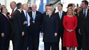 La Casa Blanca justificó el empujón de Trump al Primer Ministro de Montenegro