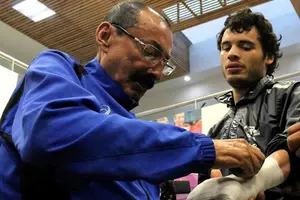 Nacho Beristáin: "un masaje 2 horas antes de la pelea relajó demasiado a Chavez Jr." (+Video)