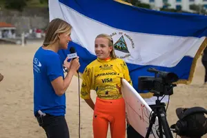 Valentina Resano avanzó hasta los 4tos de final en los ISA World Surfing Games