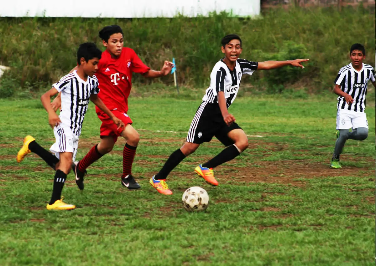 Rumbo a semifinales en la Copa Movistar Intercolegial