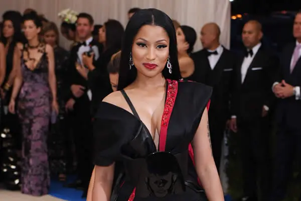 Nicki Minaj le pagará los estudios a un fan que se lo pidió por Twitter