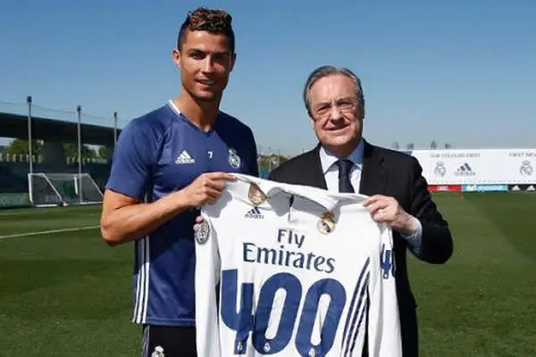 Cristiano Ronaldo homenajeado por sus 400 goles con el Real Madrid