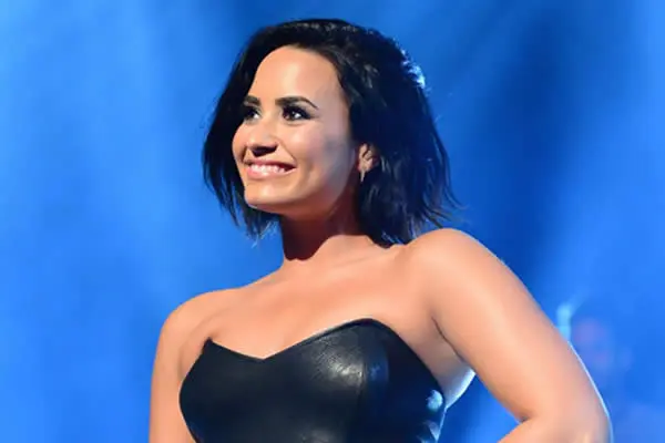Demi Lovato no tiene nada que envidiarle a las demás