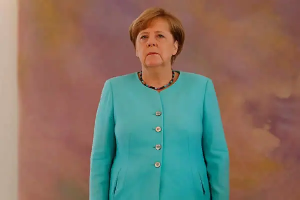 Angela Merkel inicia gira por América Latina