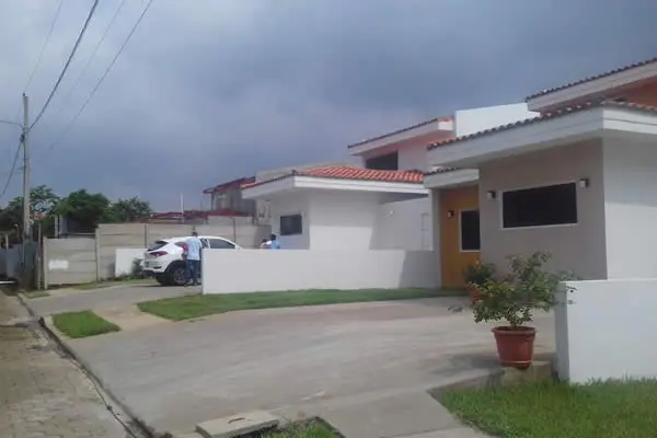 Desarrollan proyecto de condominios en el país