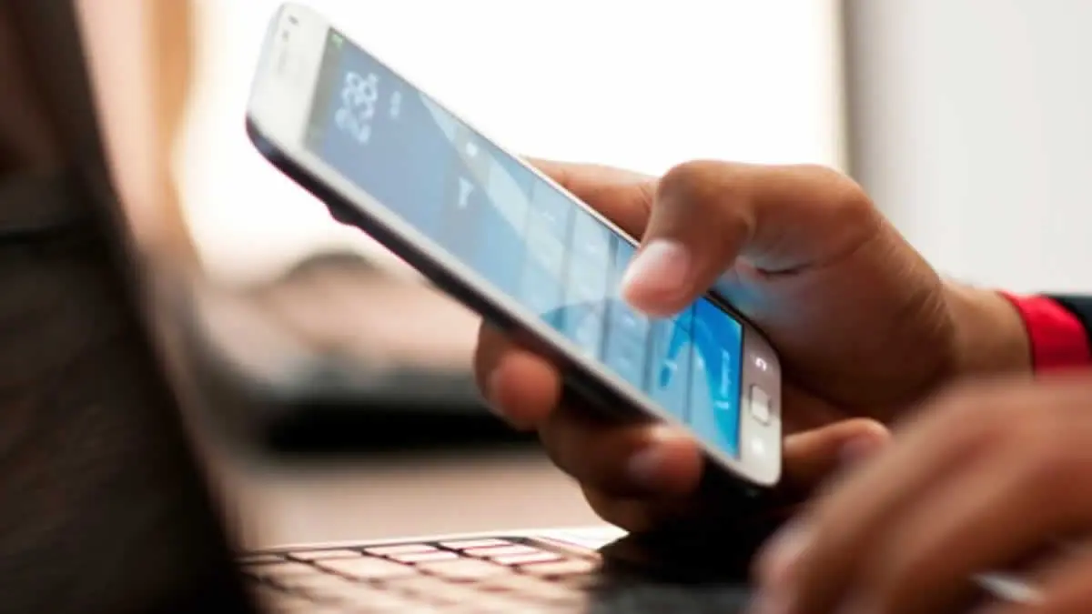 Smartphone thumb, la enfermedad causada por los celulares