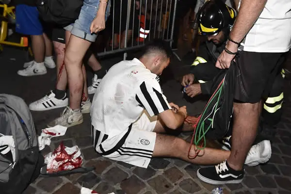 Explosión provoca pánico en la "Fan Zone" de la Juventus