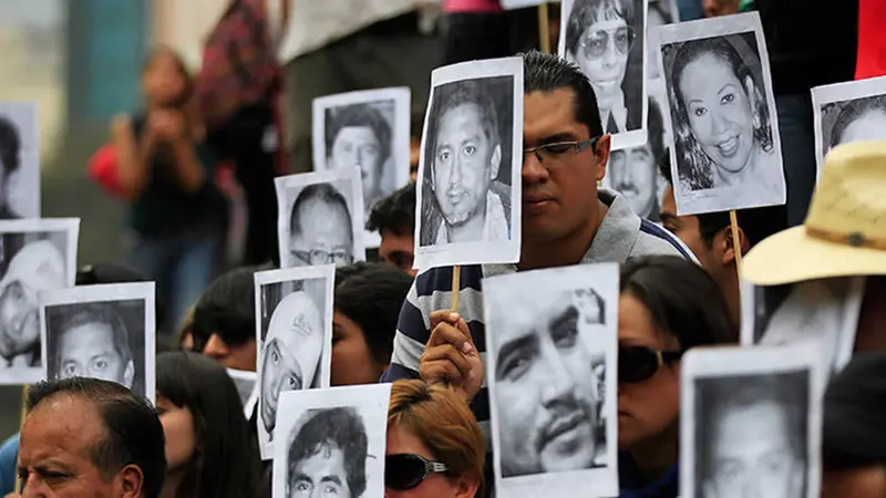 Fiscalía mexicana promete 83,000 dólares por hallar a los asesinos de 5 periodistas