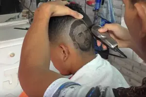La pasión por la Azul y Blanco, ¡llegó a una barbería de Estelí!