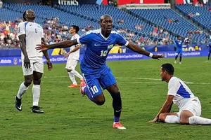 Sólo bestias le anotaron a la Azul y Blanco en Copa Oro