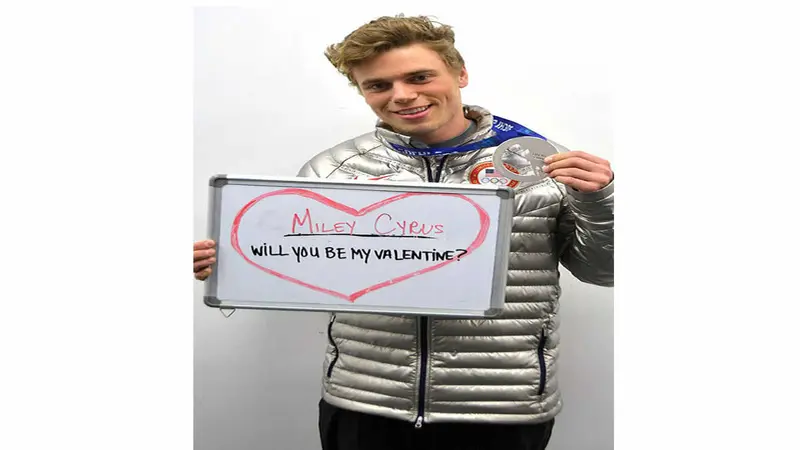 Atleta Olimpico confiesa besar sin malicia a Miley Cyrus
