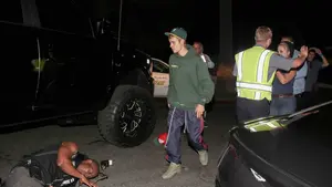 Justin Bieber atropella a un camarógrafo al salir de la iglesia