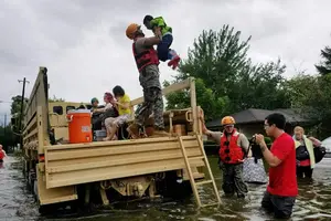 Huracán Harvey deja cinco muertos y decenas de evacuados en Texas