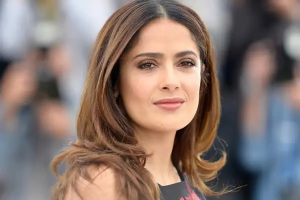 Salma Hayek de vacaciones por Costa Rica