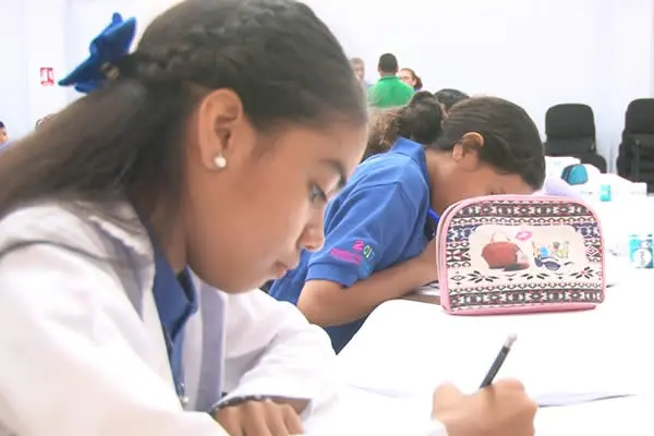 MINED realiza el certamen nacional para seleccionar al mejor alumno