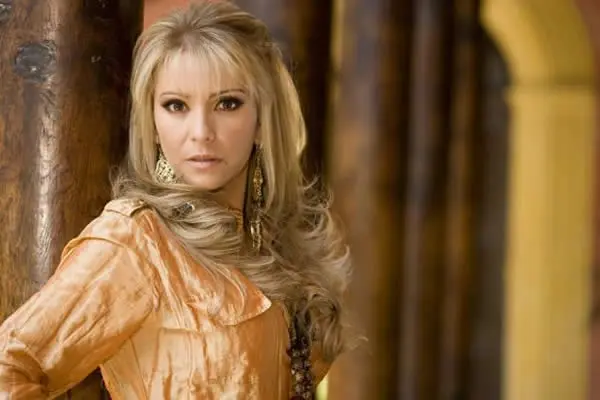 Daniela Castro cumple 48 años