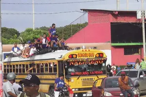 Rivas celebra con caravana su clasificación a las semifinales del Pomares 2017