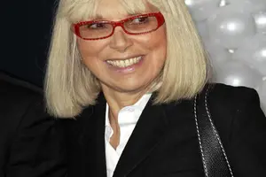 Fallece Mireille Darc, icono femenino del cine francés