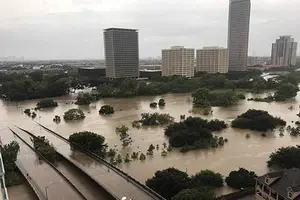 Huracán Irma se aproxima al Caribe desplazando a Harvey