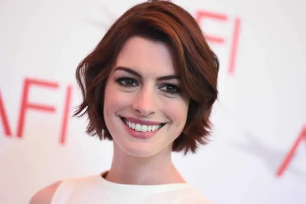 Publican fotos de Anne Hathaway al desnudo