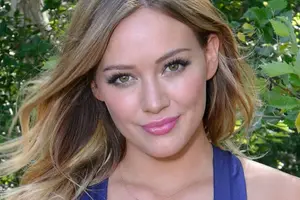 Hilary Duff sin miedo a mostrar las "imperfecciones" de su cuerpo