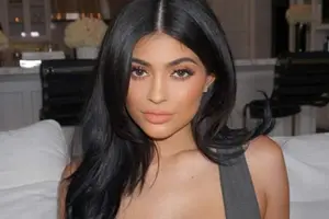 Kylie Jenner recibe joya de más de 1 millón de pesos en su cumpleaños