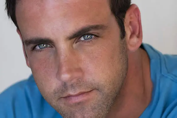 Carlos Ponce cumple 45 años y no pierde su sentido del humor