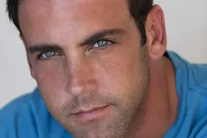 Carlos Ponce cumple 45 años y no pierde su sentido del humor