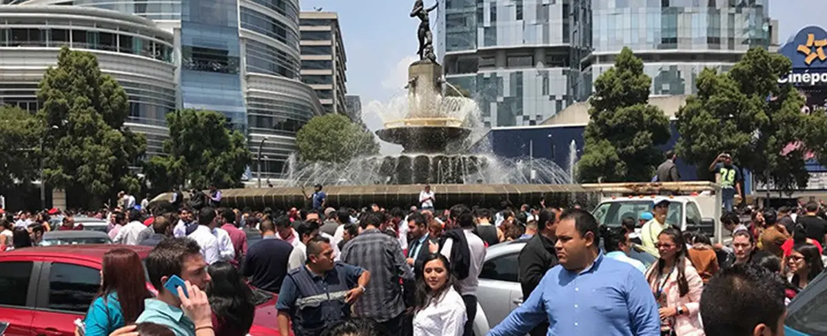 El Aeropuerto Internacional de México interrumpe su funcionamiento tras el fuerte sismo