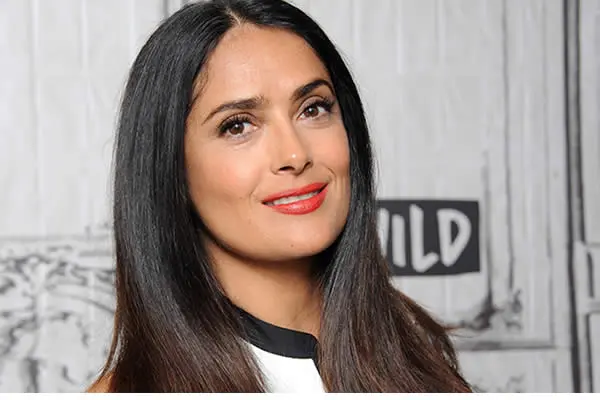 Emotiva serenata familiar sorprendió a Salma Hayek por su cumpleaños