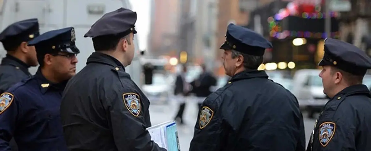 Vehículo atropella a peatones en Manhattan