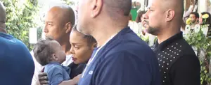 Janet Jackson protege celosamente a su bebé