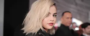 Selena Gómez se alza con el título de “La Mujer del Año”