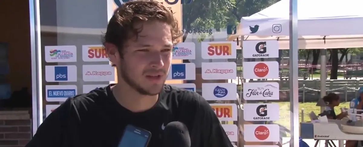 El nicaragüense Luis Marquez avanza a semifinales en Tenis Masculino