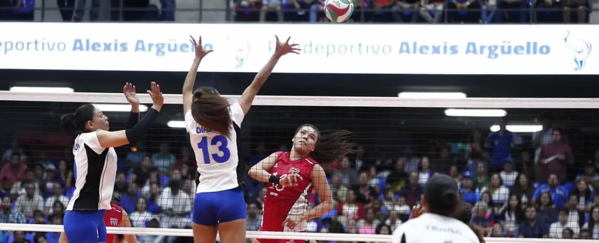 Selección pinolera en la Final de Voleibol ante Costa Rica