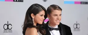 Selena Gomez y Justin Bieber recibieron el 2018 juntos y enamorados