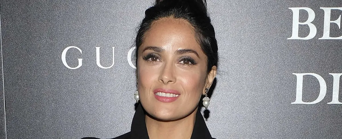 Salma Hayek llora la muerte de su mascota favorita