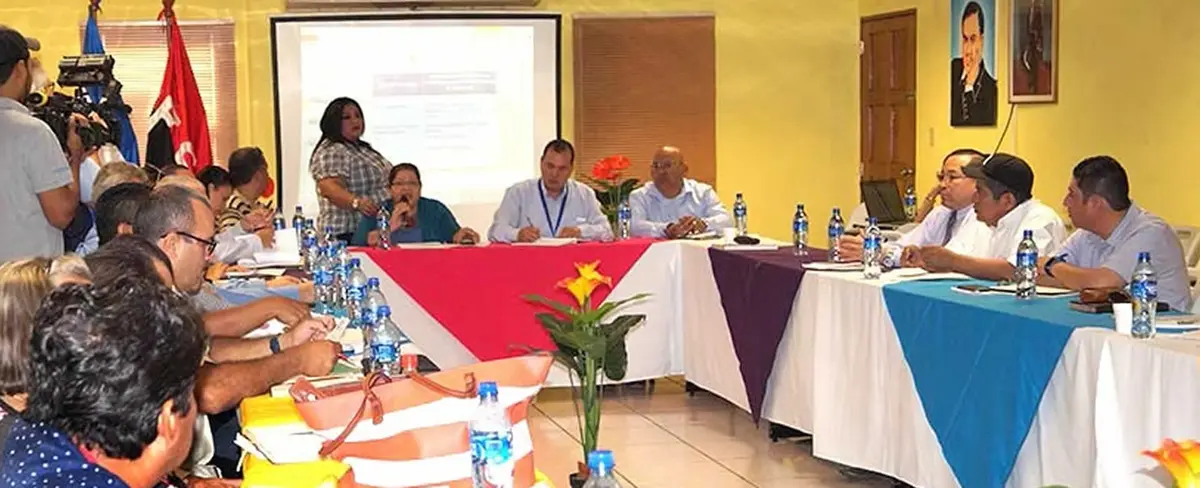 Realizan tercera sesión de discusión sobre salario mínimo 2018