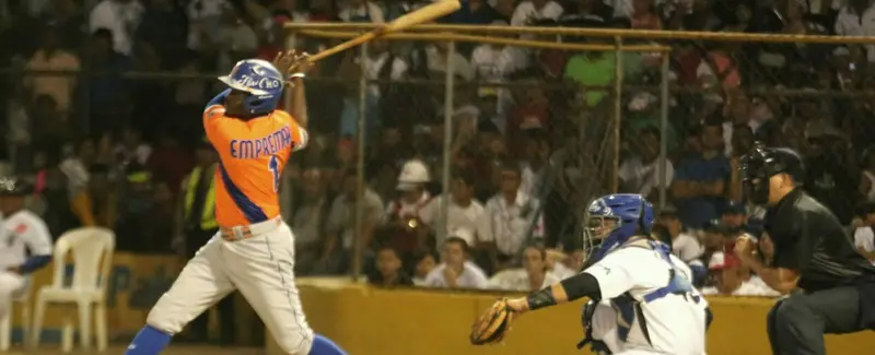 Tigres contra Gigantes