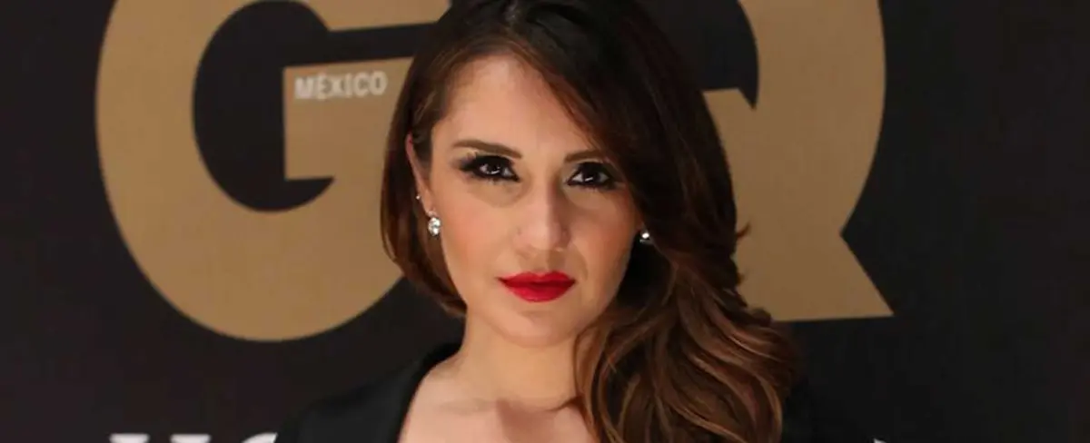 Dulce María  encanta a sus fans sin gota de maquillaje
