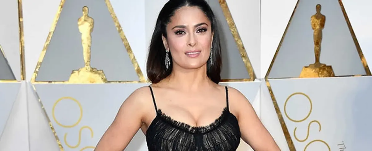 Salma Hayek formará parte de las presentadoras en los Globos de Oro